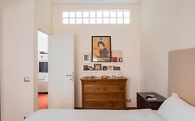 Gianicolo Elegant Art Oasis